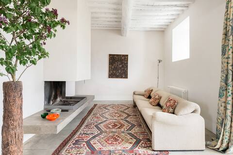 Idyllic Farmhouse Amidst Rolling Tuscan Hills