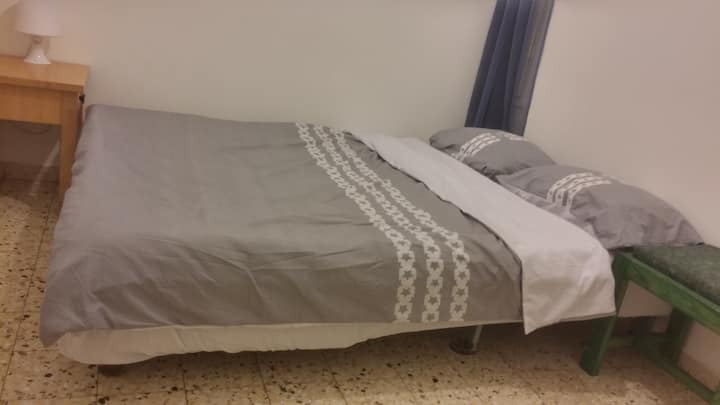 ห้องนอนที่สอง
พร้อมตัวเลือกเตียงคู่