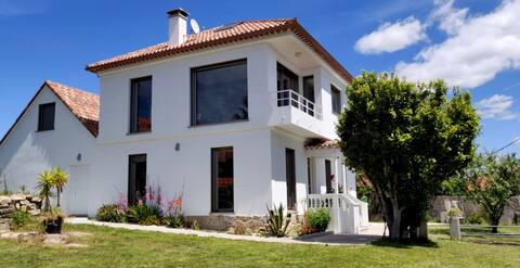 Villa Pepita- Sea views