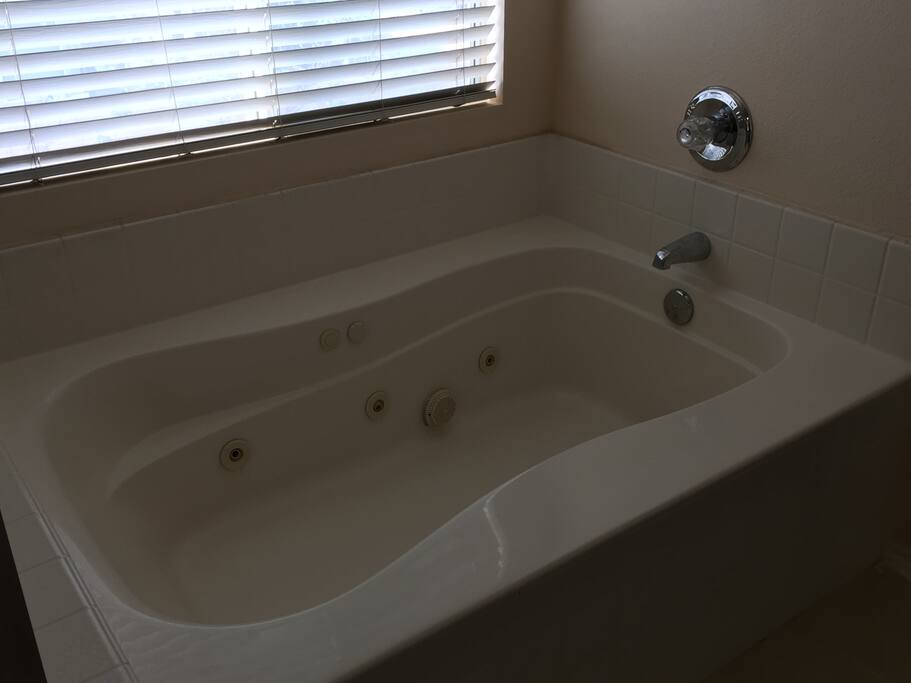 #1,Master room: Jacuzzi