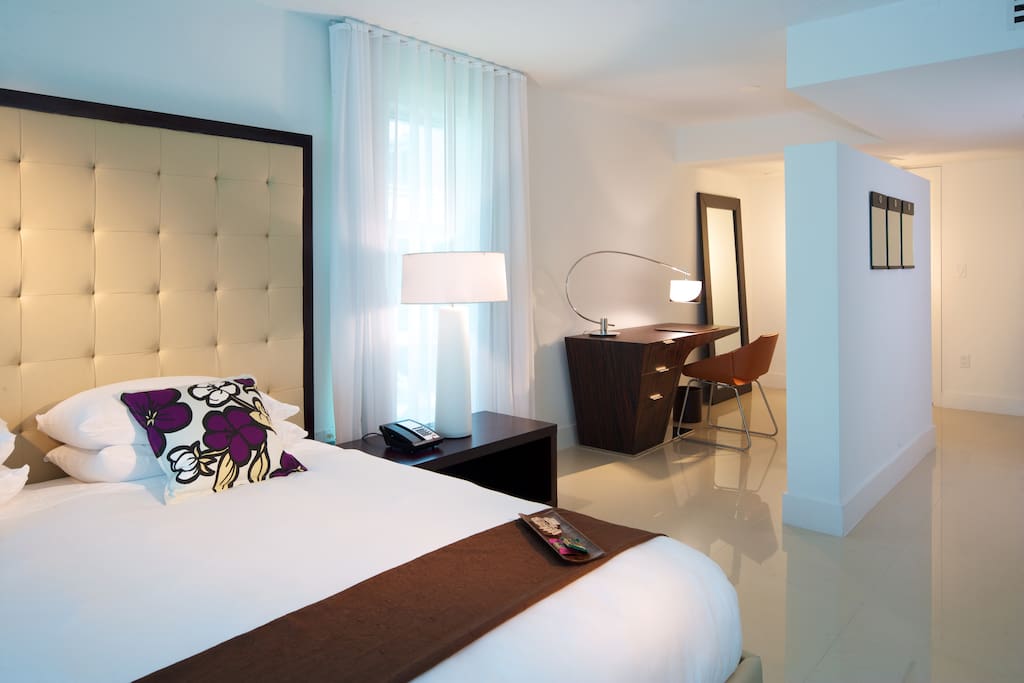1 King Size bed