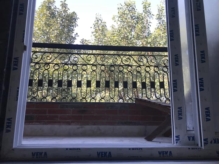 Spacious/independent/modern/equipped Kitchen/2bhk. - Delhi