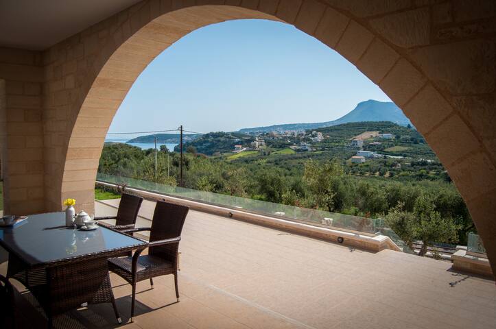 Levanda Luxury Stone villa in Kera gallery image 4