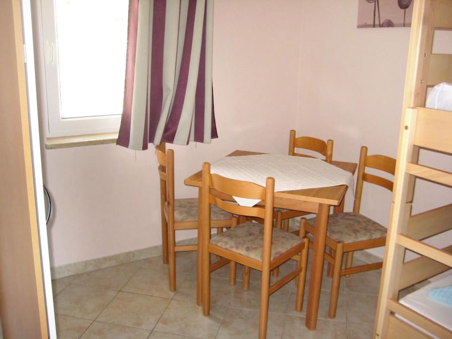 Dining room, Surface: 8 m²