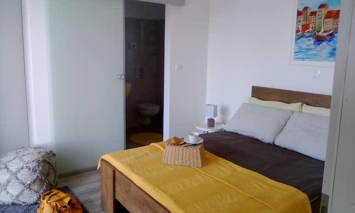 غرفة النوم 1