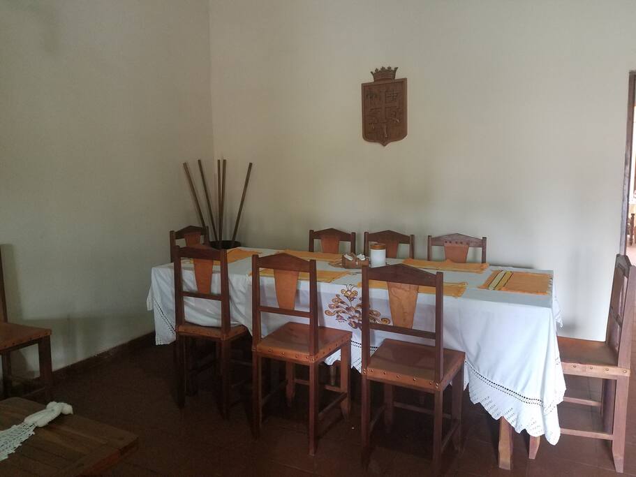 Mesa de comedor central