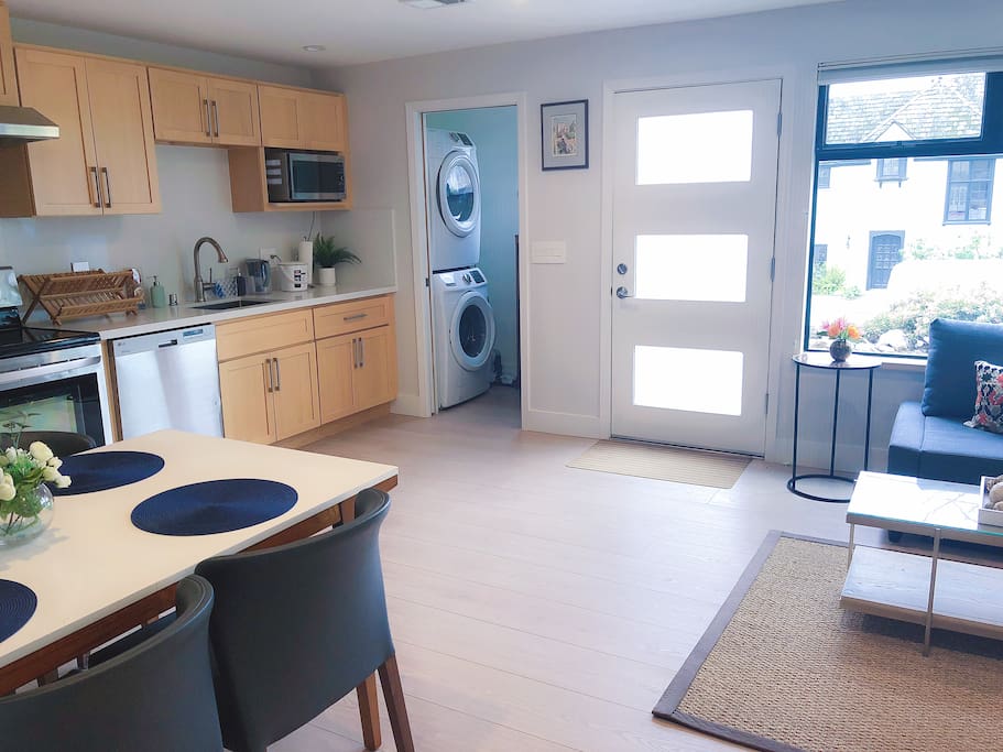Open floor plan with laundry room