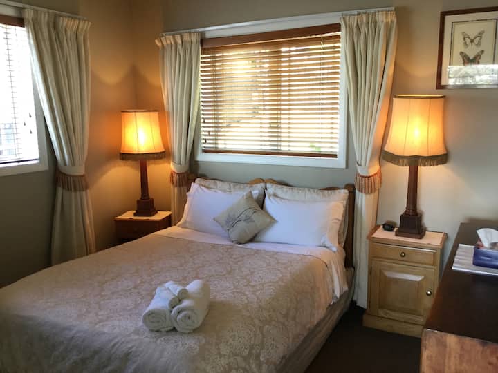 غرفة الملكة المهدئة رقم1