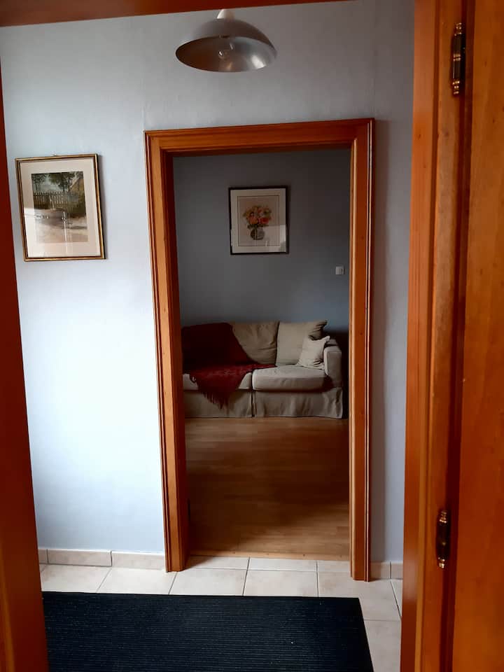 Logement Entier, Commerces à 1 Km - Perl