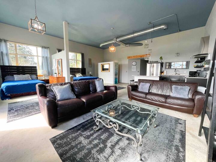 Allyn Studio! Fire pit & Views! Apartments for Rent in Mason County