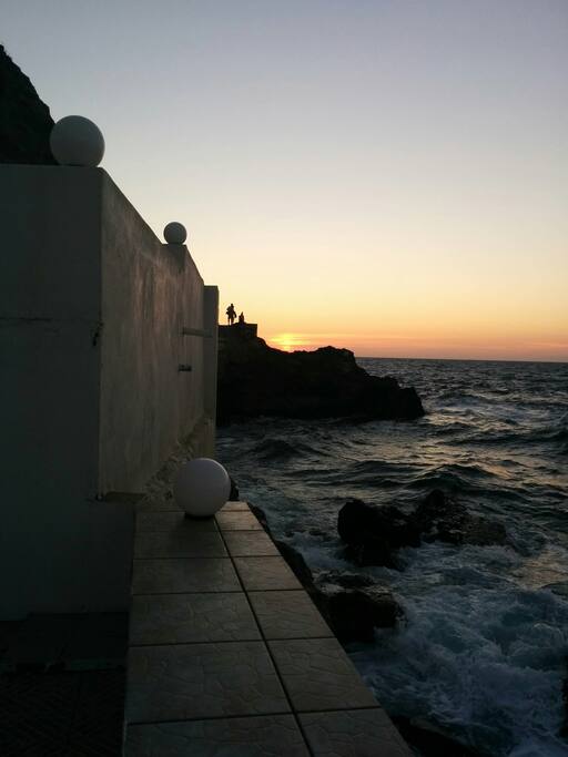 Ηλιοβασίλεμα από την βεράντα