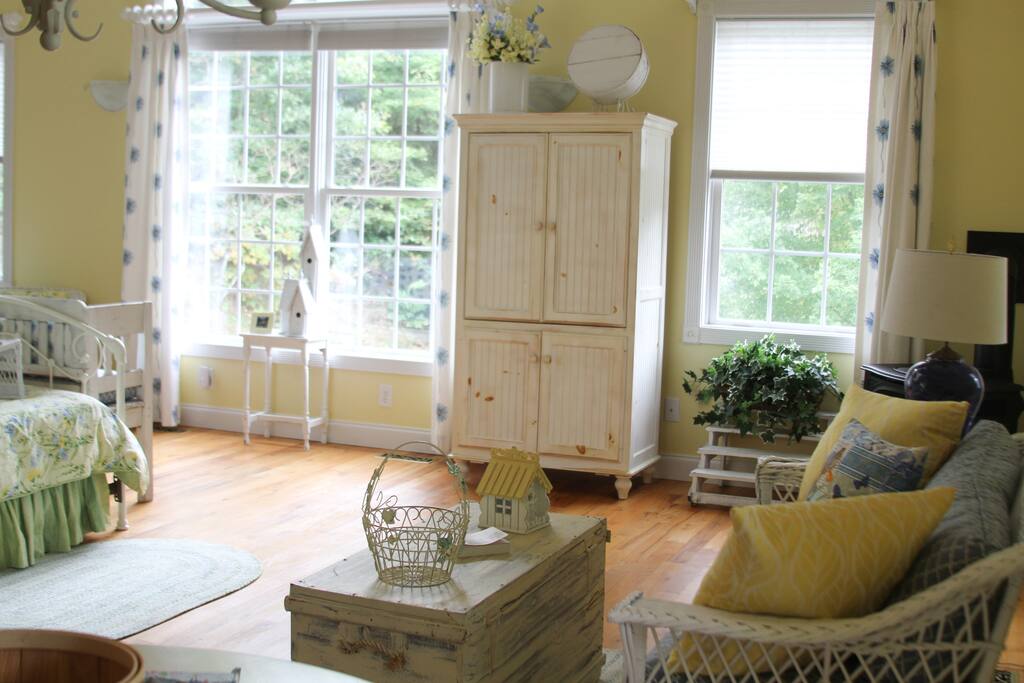 Sitting area.
