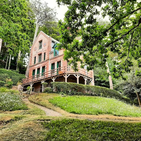 Family home 5 minutes from the sea, rated 4*