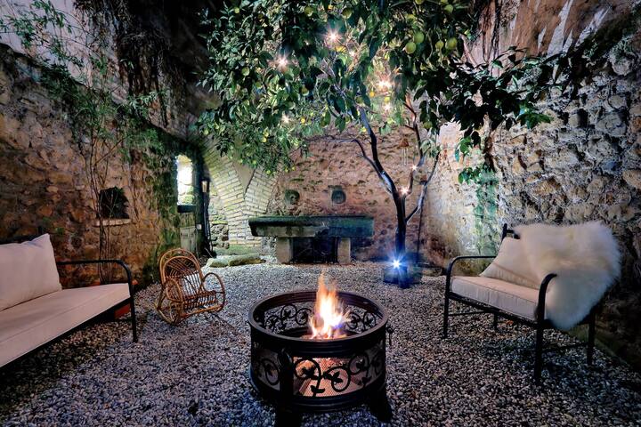 Weekly Rentals managed Airbnb listing 3