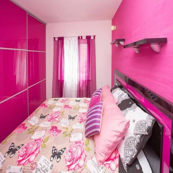 Comfy bed