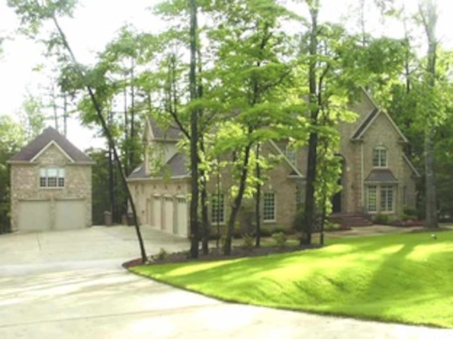 Carriage House Apartment