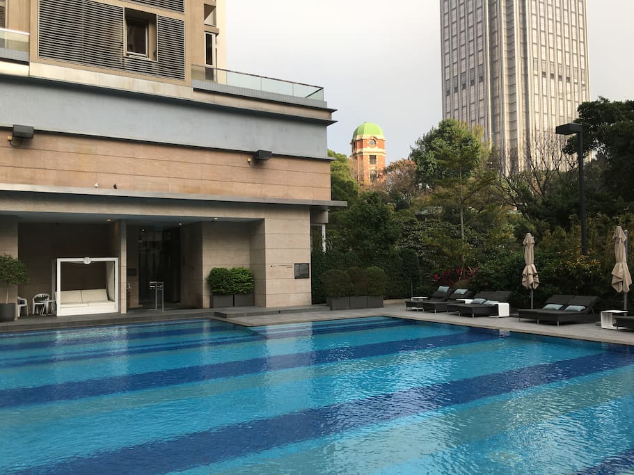 Heated swimming pool