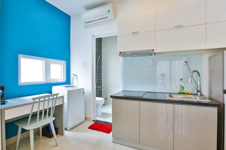 Cozy Serviced Apartment With Balcony