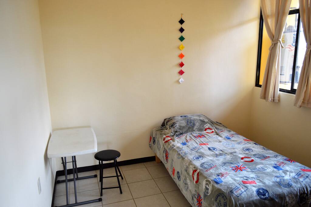 Habitación sencilla y relajada. Para trabajar o descansar mientras visitas Oaxaca.