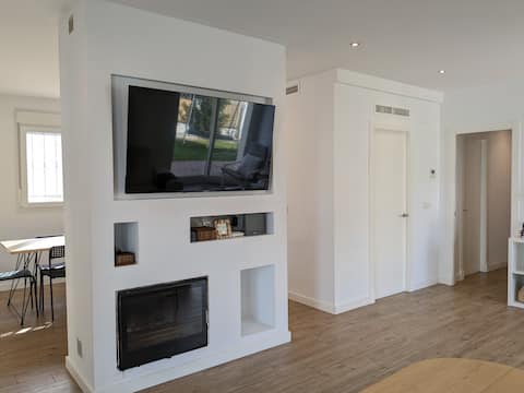 Successful Airbnb property: Chalet with garden, BBQ, near beach 5BR in El Puerto De Santa María