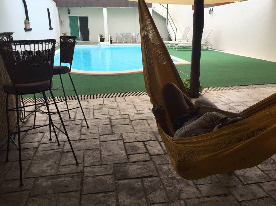 Palapa con hamacas