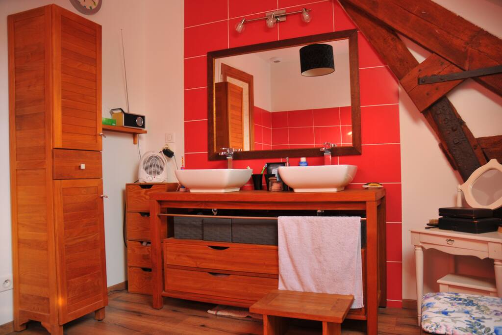 Salle de bain + douche