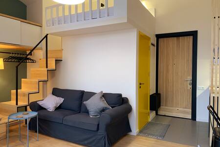 "Bright Apartment"  Very Central Tbilisi