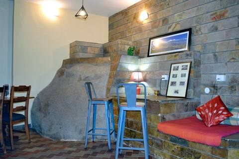 Airy ı Central ı Quaint ı Banjara Hills