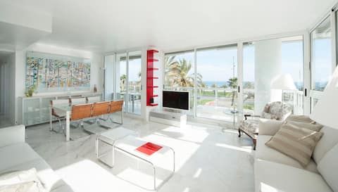 Successful Airbnb property: Sea view three bedroom apartment in Garcia Faria in Diagonal Mar I El Front Marítim Del Poblenou