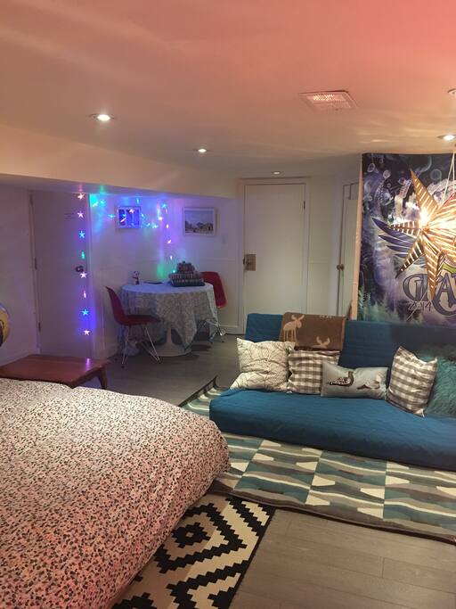 Plounge/couch option