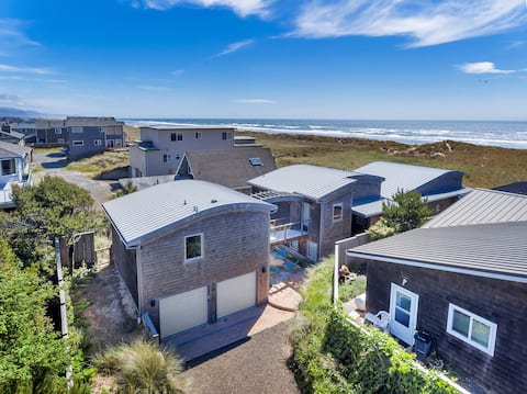 MANZANITA WAVES HOUSE: Luxury Oceanfront Home