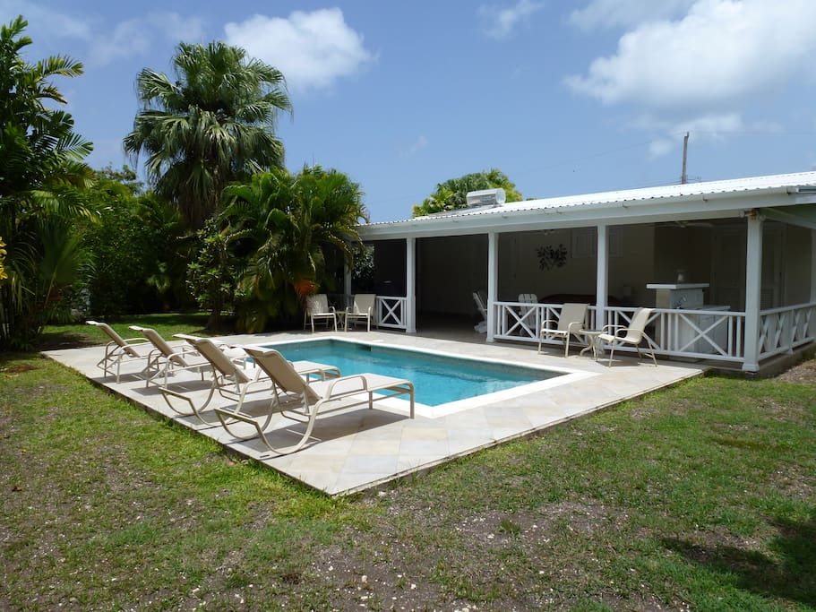 Pool deck