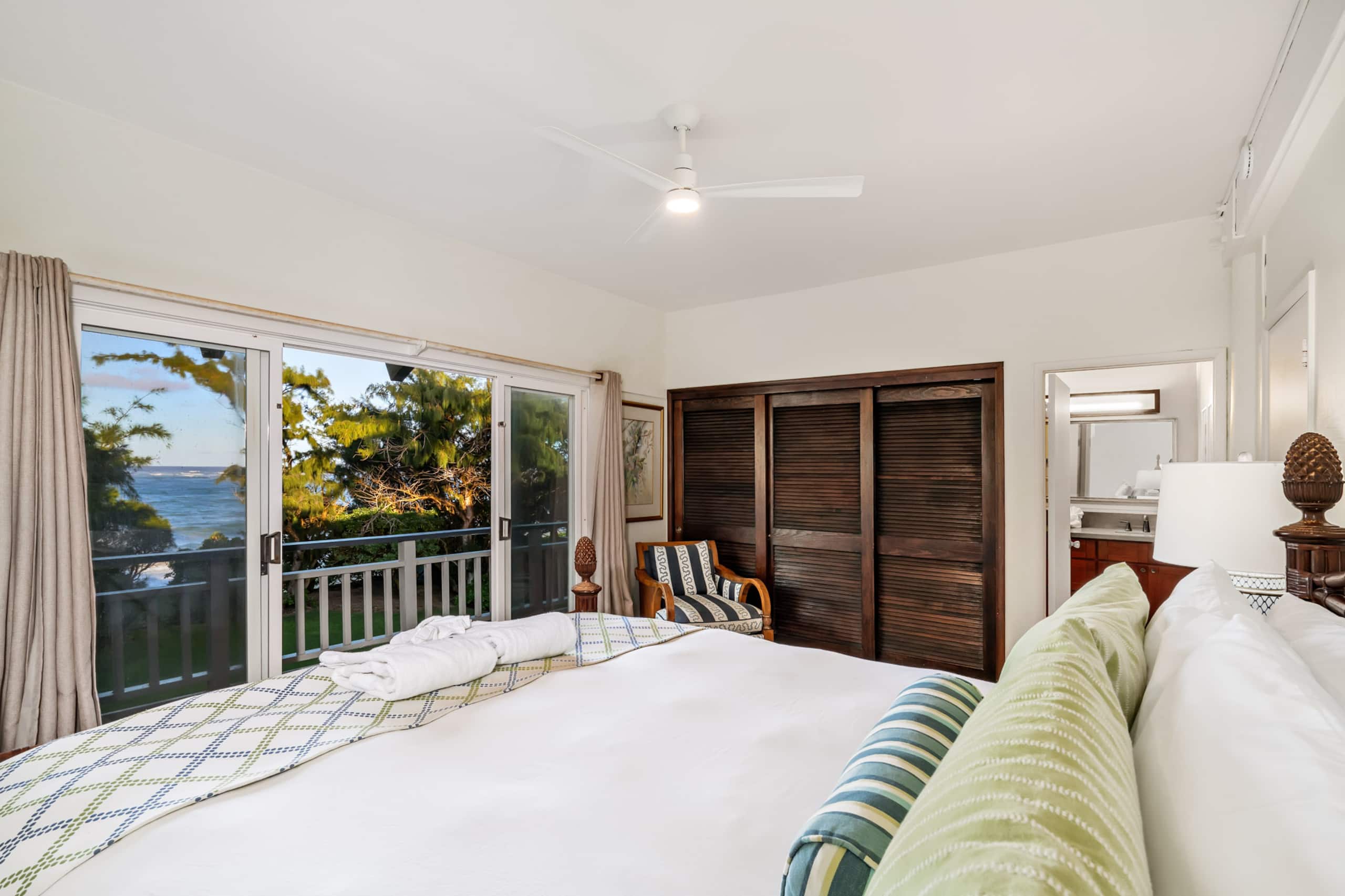 Villa in Kahuku · ★4.75 · 6 bedrooms · 8 beds · 4 private baths - Image 2