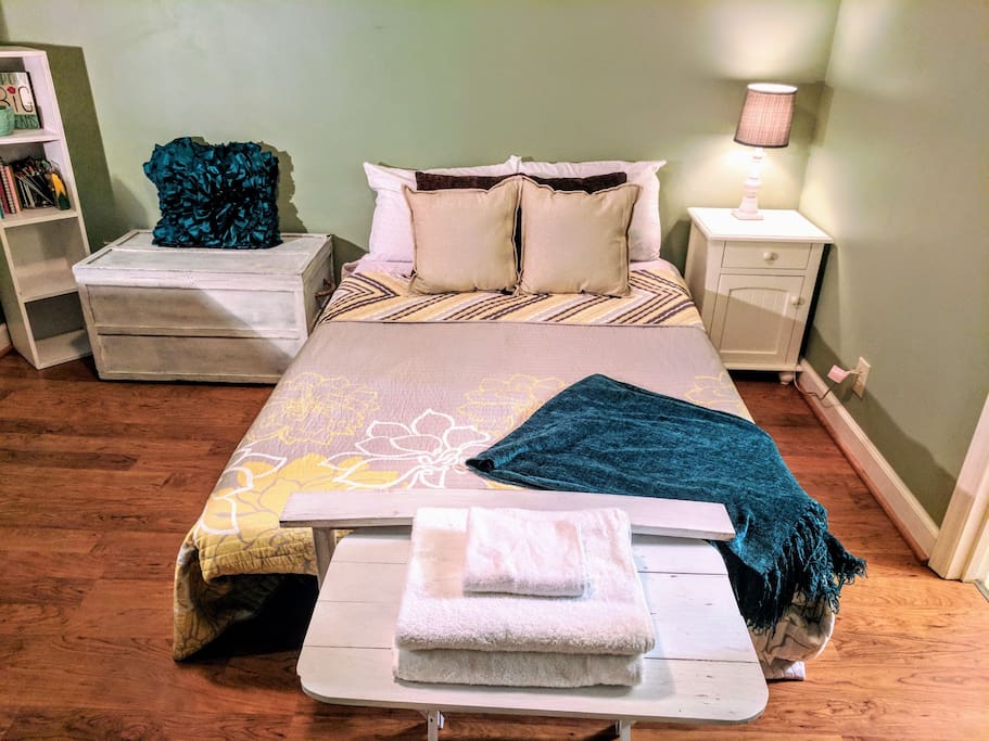 Full size Futon Bed