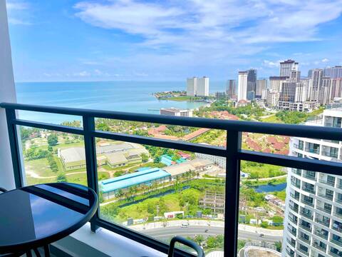Studio with TV / Laundry & High Floor Sea View