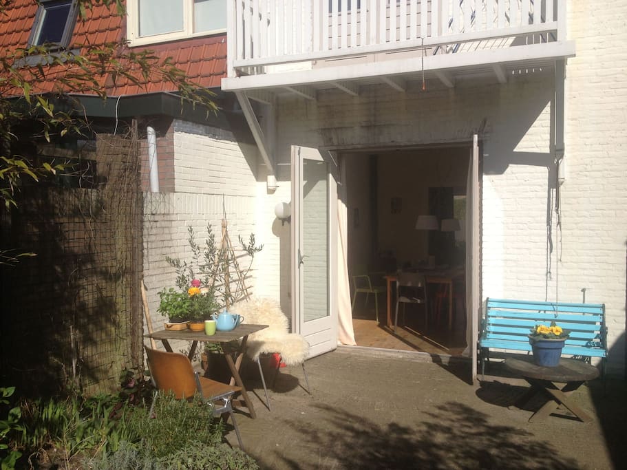 This is the back garden. On the top you see the balcony of your room.