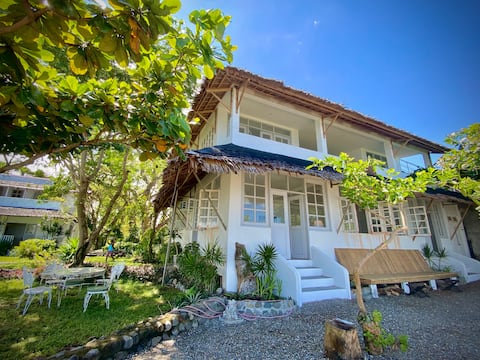 Porto and Balai LaHi  :  a home by the sea