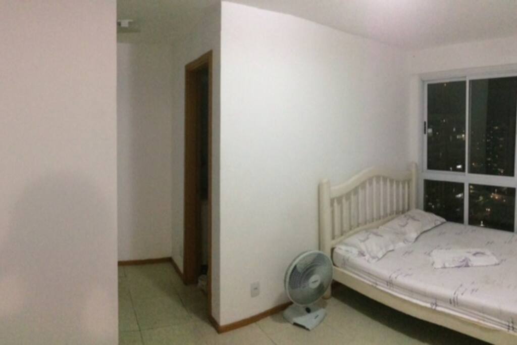 room 1 (suite)