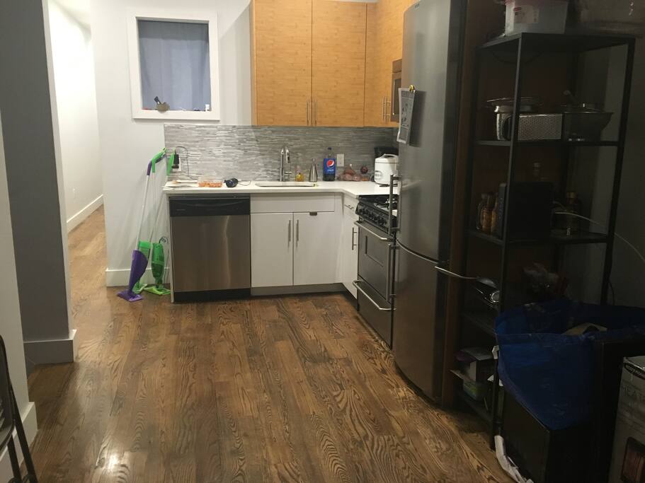 Common Room/Kitchen