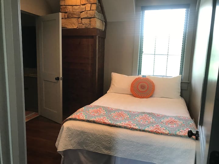 Upstairs bedroom #2 with queen bed. This has a jack and jill bathroom with bedroom #1 with its own shower, toilet and dual vanities.