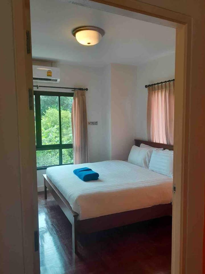 Camera da letto 202 al 2 ° piano. Per 2 persone con letto matrimoniale