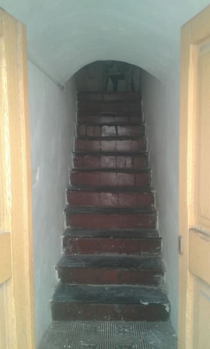 La scala d'ingresso