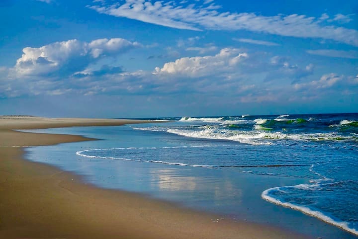 “Sweet Dreams”  1 bedroom Bedroom