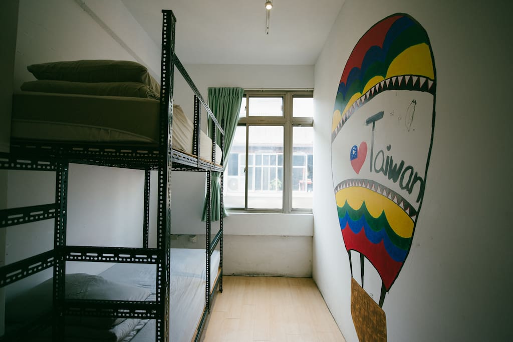 房間一:簡約工業風