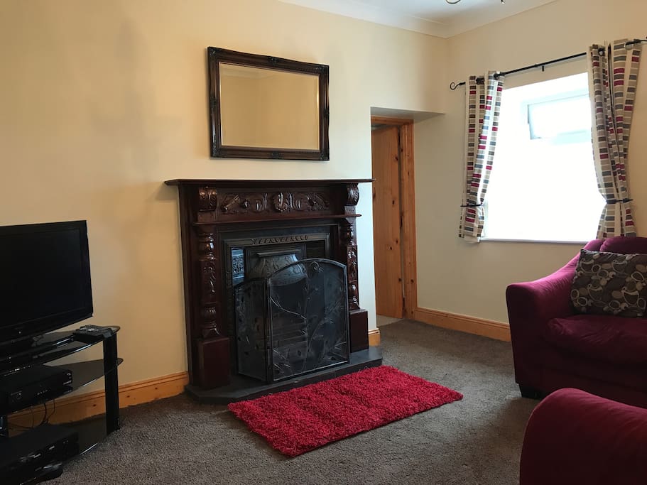 Sitting room, showing door to En Suite double bedroom