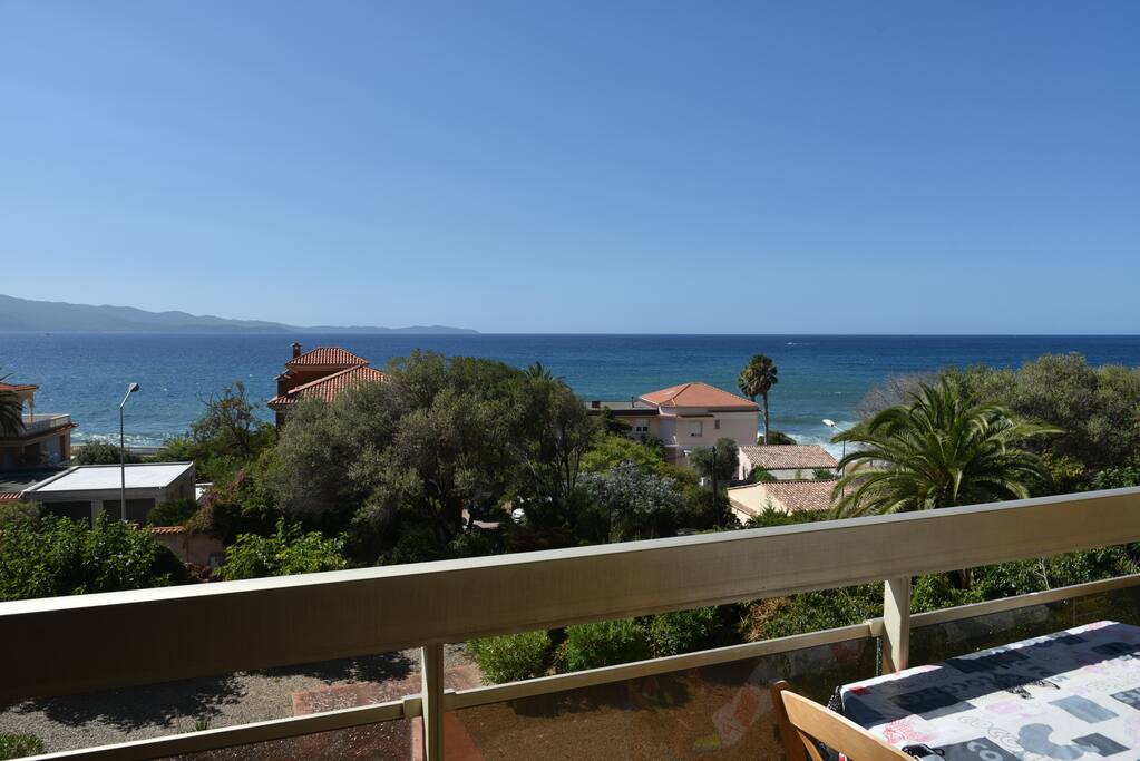 VUE SUR MER