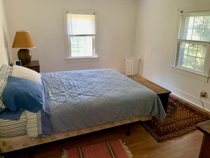 საძინებელი 1