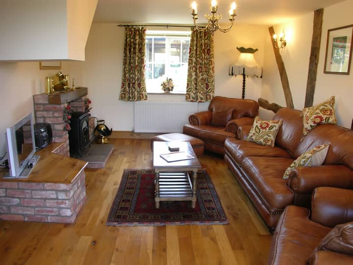 Ysgubor Barn Conversion With Stunning Views. - North Wales