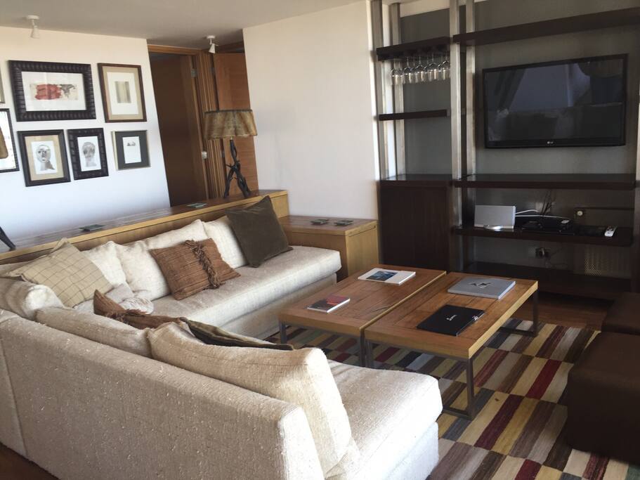 Living
Además tiene salita con otra TV