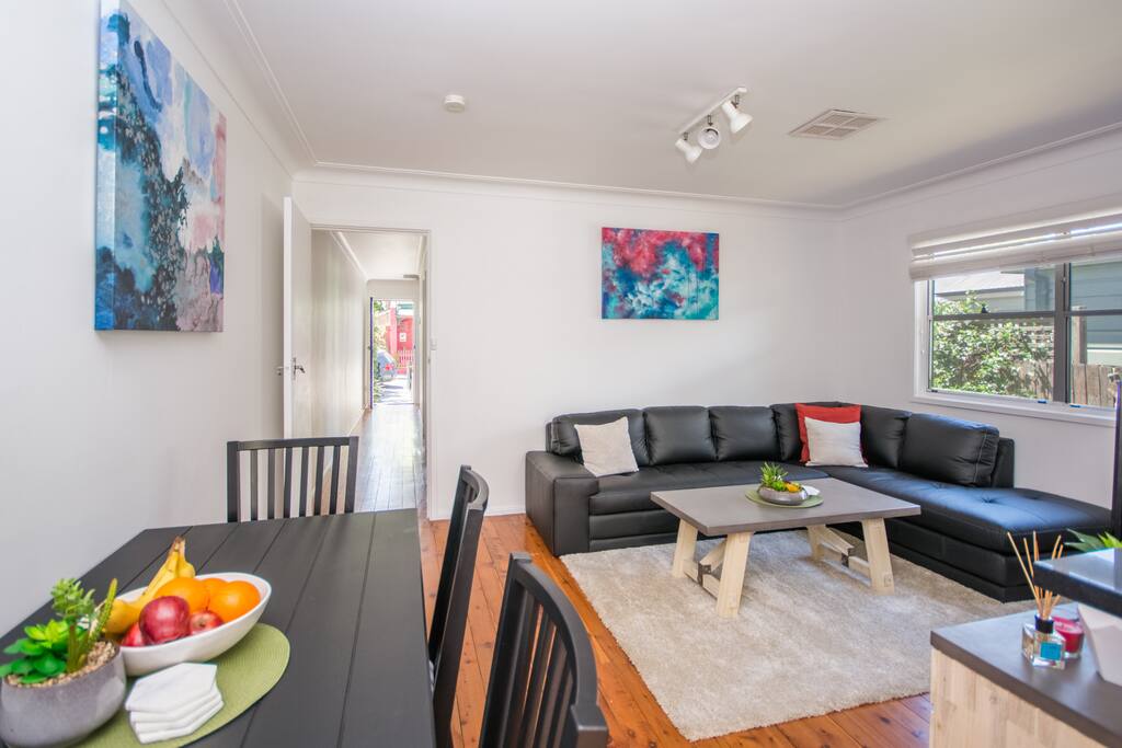 Dining / Living. Dining table seats 6!